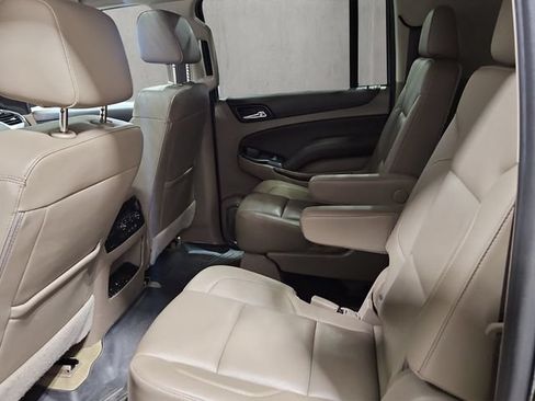 Used 2017 Chevrolet Suburban LT AWD/4WD image 26