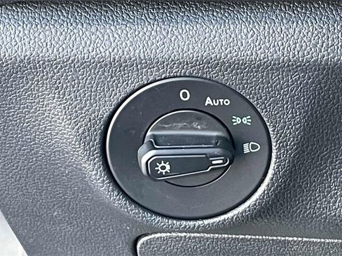 Used 2020 Volkswagen Jetta S w/ Driver Assistance Package image 19