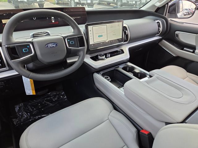 New 2026 Ford Expedition Active AWD/4WD image 8