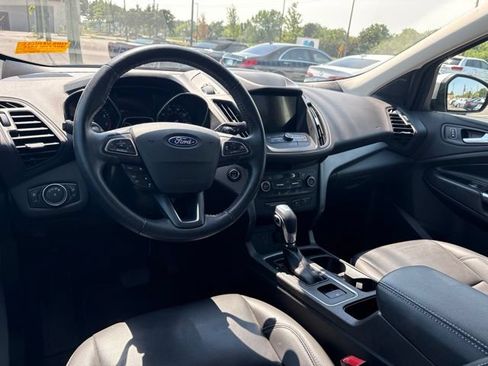 Used 2019 Ford Escape SEL AWD/4WD image 9