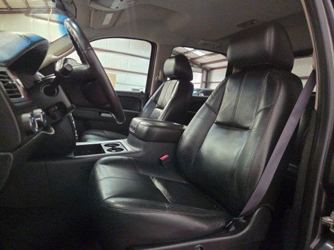 Used 2011 GMC Sierra 2500 SLT w/ SLT Convenience Package image 61