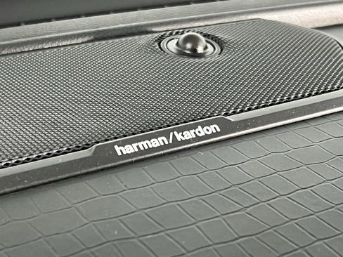 Used 2024 RAM 2500 Limited image 16