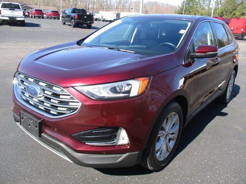 Certified 2022 Ford Edge Titanium AWD/4WD image 4