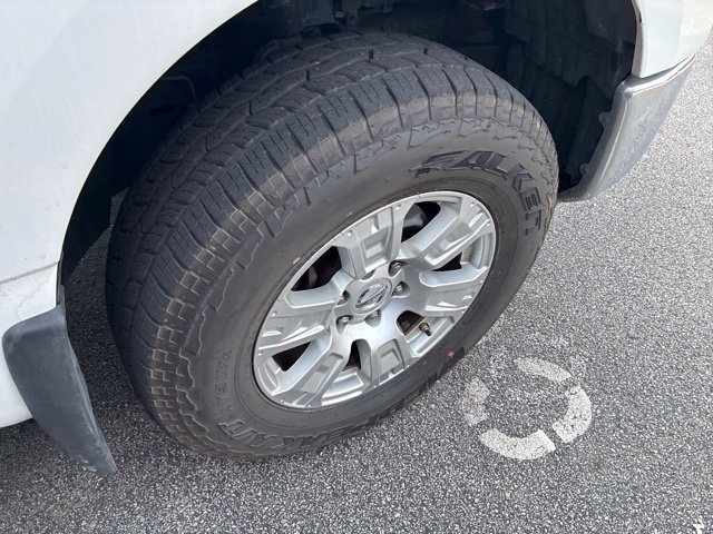 Used 2019 Nissan Titan SV w/ SV Convenience Package AWD/4WD image 11
