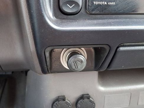 Used 2004 Toyota Tacoma 2WD Xtracab image 21