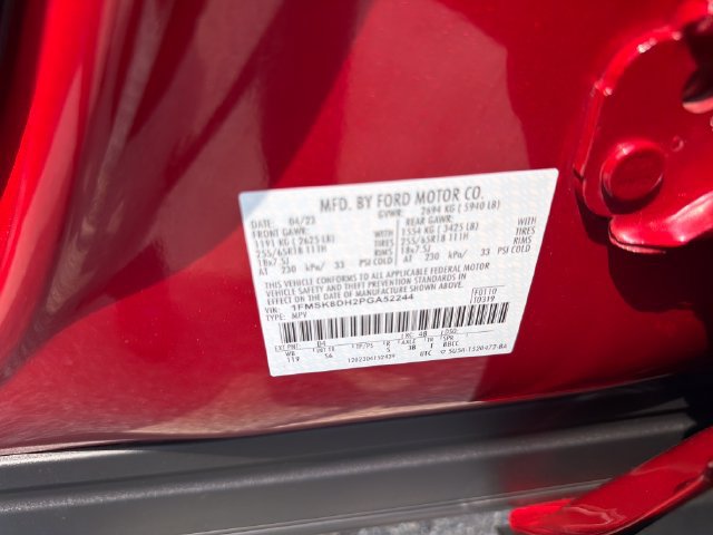 Used 2023 Ford Explorer XLT w/ Equipment Group 202A AWD/4WD image 28