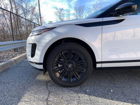 Certified 2025 Land Rover Range Rover Evoque S image 9