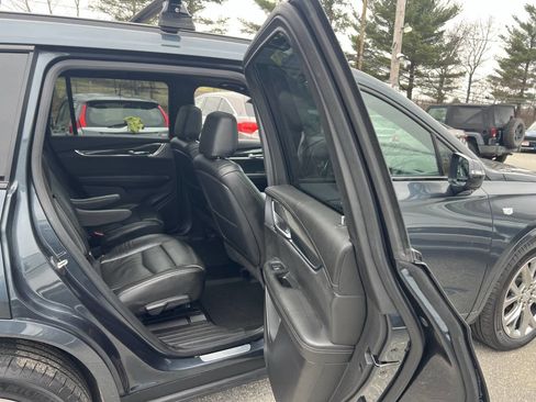 Used 2020 Cadillac XT6 Sport AWD/4WD image 16