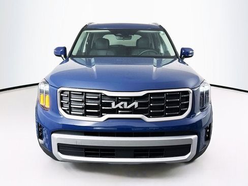 New 2025 Kia Telluride S image 2