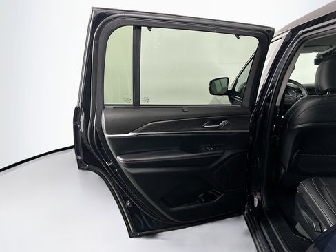 Used 2023 Jeep Grand Cherokee L Limited w/ Luxury Tech Group II image 26