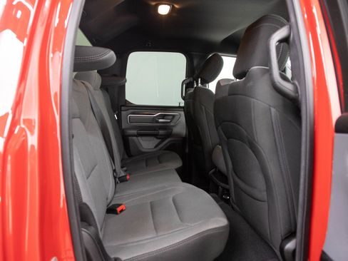 Used 2022 RAM 1500 Big Horn AWD/4WD image 12
