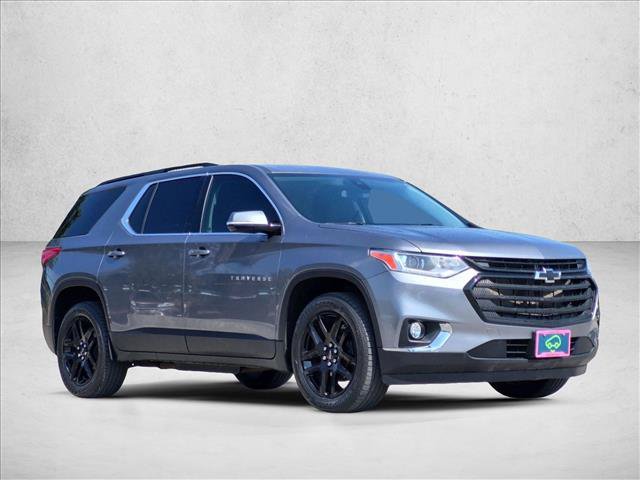 Used 2020 Chevrolet Traverse LT w/ Driver Confidence II Package FWD image 3