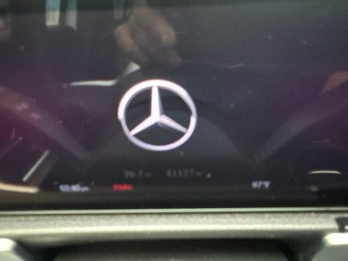 Used 2025 Mercedes-Benz GLB 250 4MATIC image 58