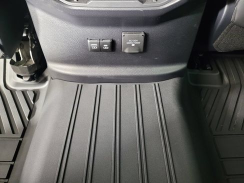Used 2025 Toyota Tundra TRD Pro AWD/4WD image 18