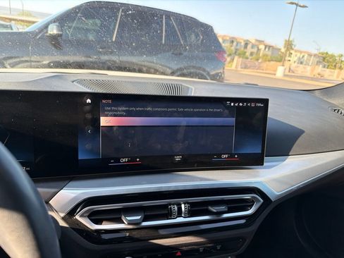 Used 2023 BMW i4 eDrive35 w/ Premium Package RWD image 9