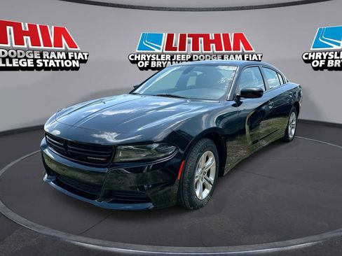 Used 2023 Dodge Charger SXT RWD image 1