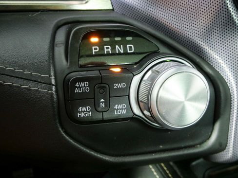 Used 2019 RAM 1500 Limited AWD/4WD image 17