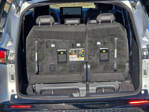 Used 2025 Toyota Sienna XSE image 14