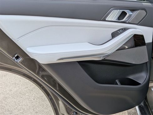 New 2026 BMW X5 xDrive40i image 19