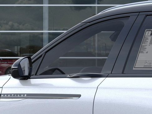 New 2026 Lincoln Nautilus Reserve image 20