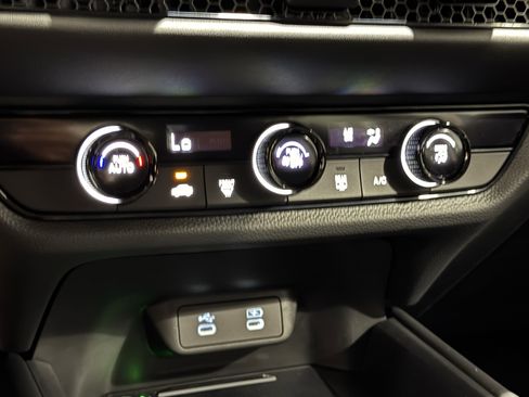 New 2026 Honda HR-V LX image 12