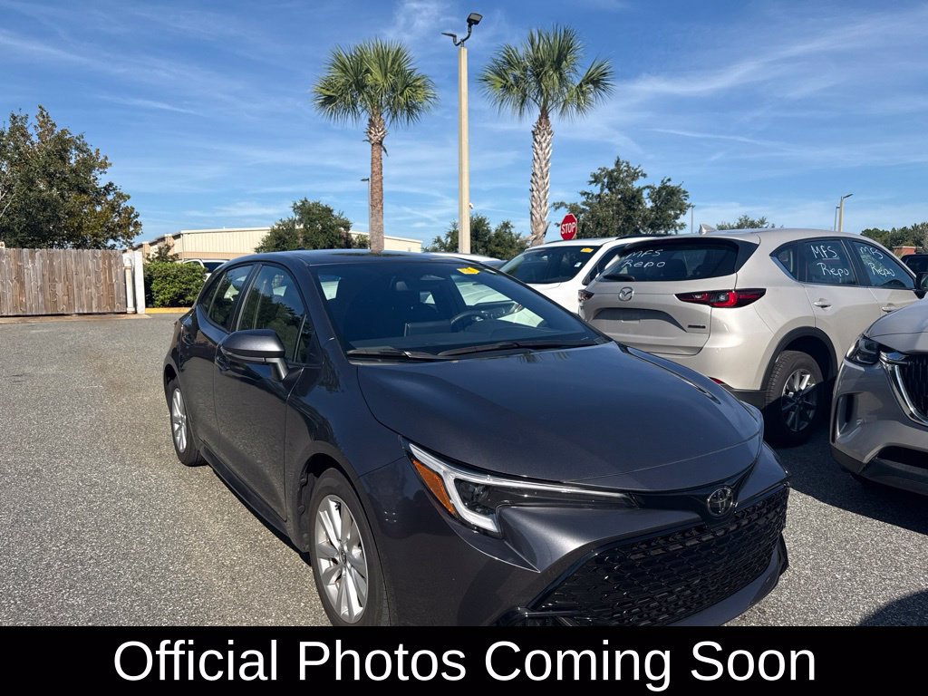 Used 2025 Toyota Corolla SE FWD image 1
