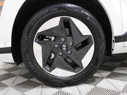 Used 2024 Hyundai Kona Limited FWD image 48