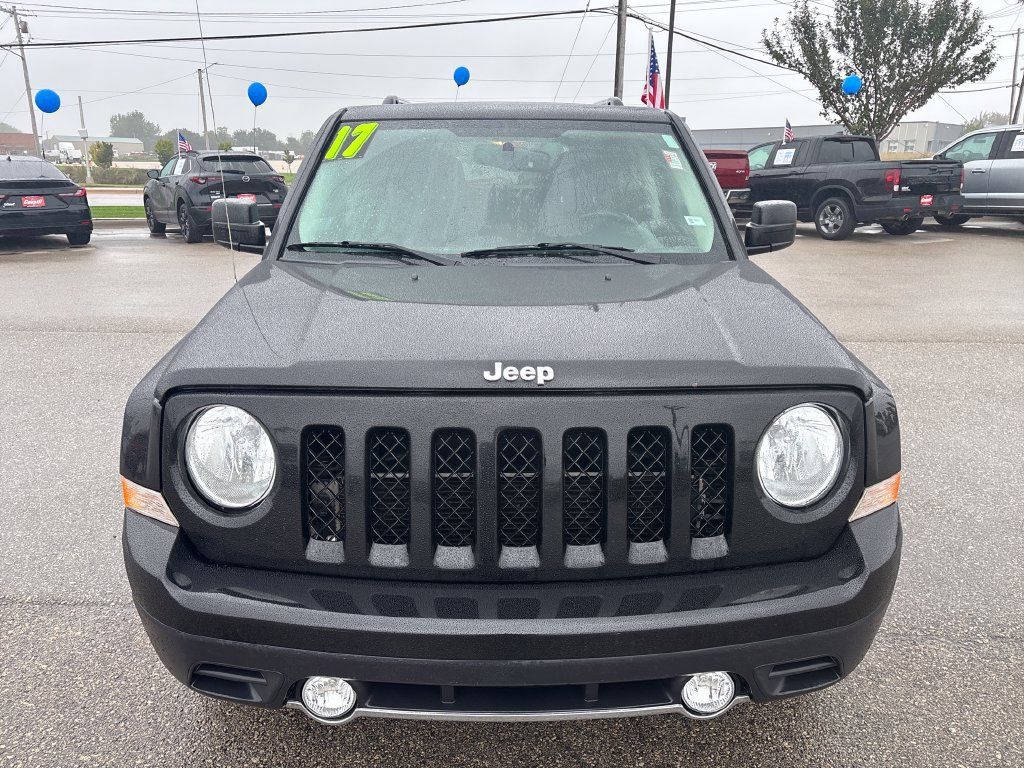 Used 2017 Jeep Patriot High Altitude AWD/4WD image 10