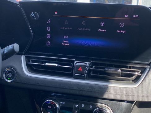 Used 2026 Chevrolet TrailBlazer LT w/ Convenience Package image 9