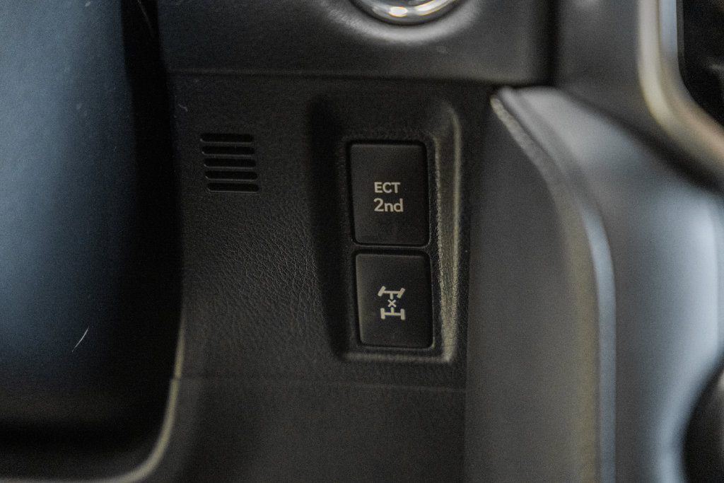 Used 2023 Lexus GX 460 Luxury w/ Sport Design Package AWD/4WD image 22