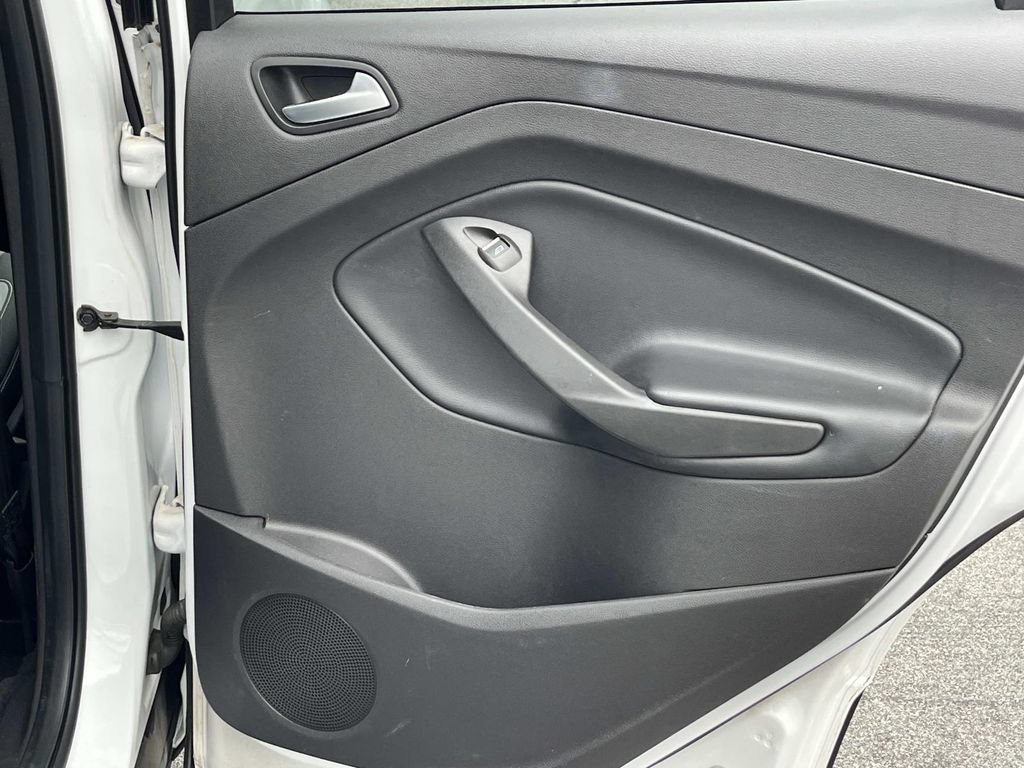 Used 2019 Ford Escape SE FWD image 20