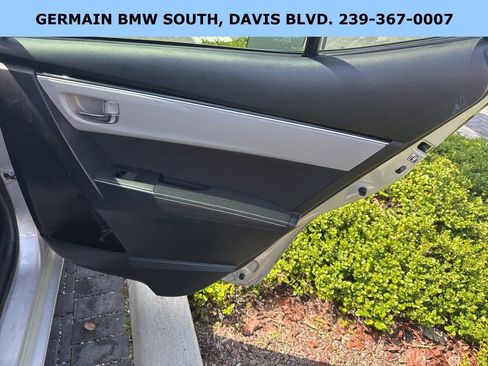 Used 2019 Toyota Corolla LE w/ LE Premium Package image 10