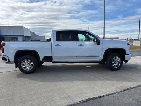 New 2026 Chevrolet Silverado 3500 High Country w/ Technology Package image 2