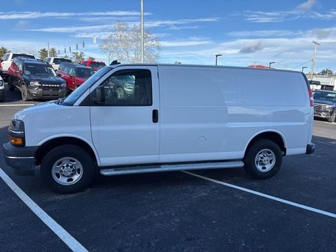 Used 2024 Chevrolet Express 2500 w/ Driver Convenience Package image 6