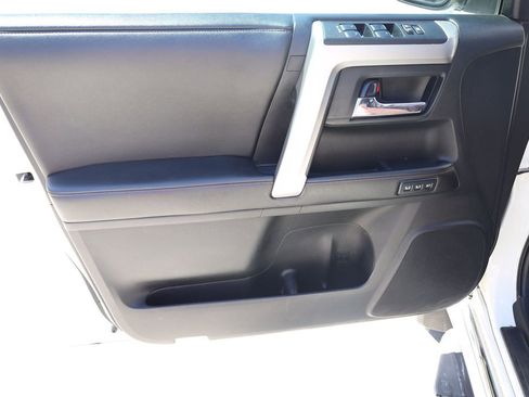 Used 2014 Toyota 4Runner Limited AWD/4WD image 10