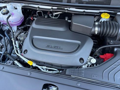 New 2026 Chrysler Pacifica Select image 28