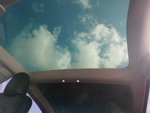 Used 2023 Tesla Model 3 Standard Range RWD image 18