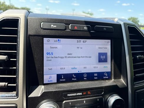 Used 2020 Ford F150 Lariat w/ Equipment Group 502A Luxury AWD/4WD image 23