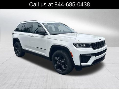 New 2026 Jeep Grand Cherokee Limited w/ Limited Altitude Package AWD/4WD image 3