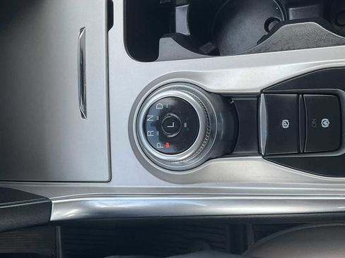 Used 2022 Ford Explorer XLT w/ Equipment Group 202A image 25