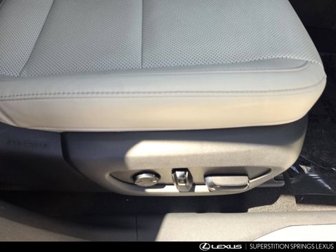 Certified 2024 Lexus RX 350 FWD w/ Technology Package image 32