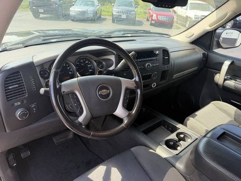 Used 2008 Chevrolet Silverado 1500 LT w/ Towing Package AWD/4WD image 15