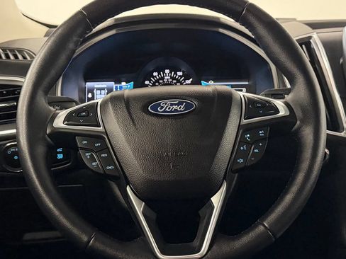 Used 2023 Ford Edge Titanium AWD/4WD image 16