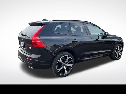 Certified 2024 Volvo XC60 T8 Ultimate w/ Protection Package Premier AWD/4WD image 19