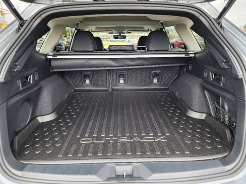 Certified 2025 Subaru Outback Onyx Edition image 6