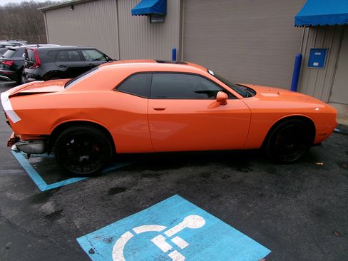 Used 2012 Dodge Challenger SXT Plus image 5