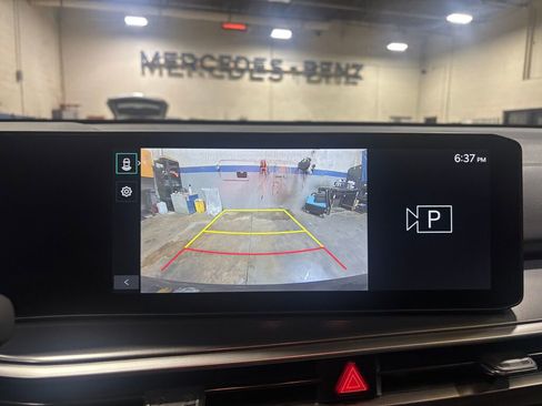 Used 2024 Kia Sorento LX image 24