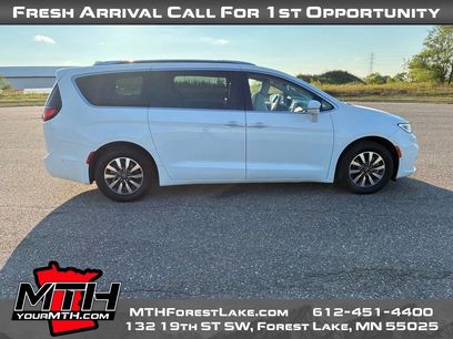 Used 2021 Chrysler Pacifica Touring-L