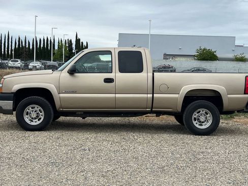 Used 2004 Chevrolet Silverado 2500 LS RWD image 6