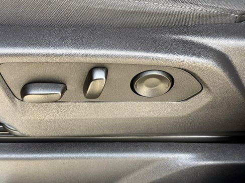 Used 2025 GMC Sierra 1500 Elevation w/ Preferred Package image 18